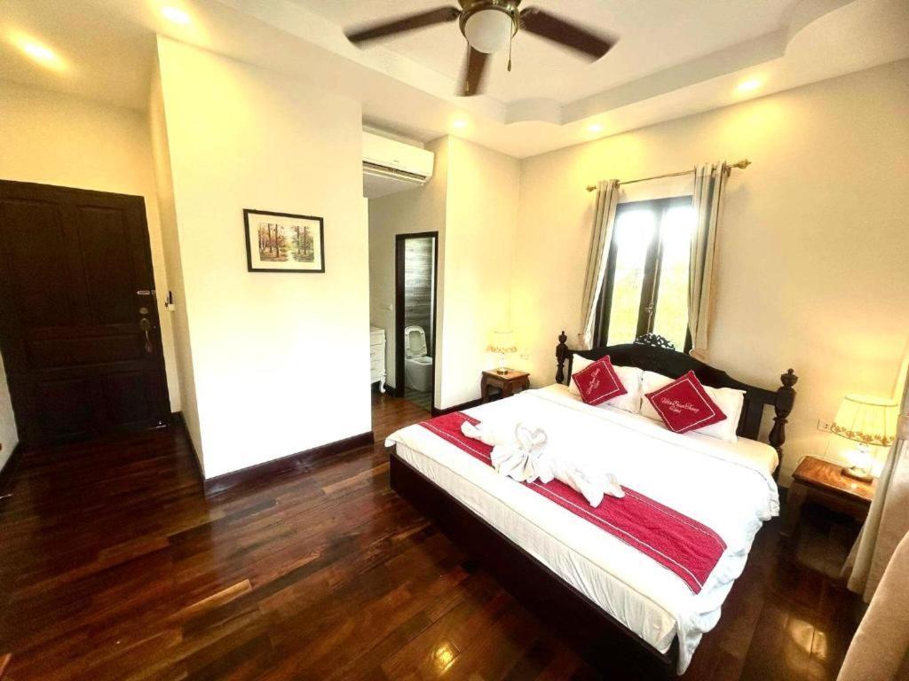 Villa Bouathong Hotels Luangprabang Kültér fotó