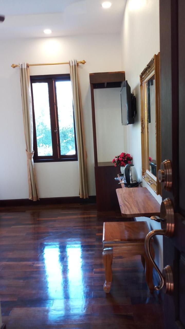Villa Bouathong Hotels Luangprabang Kültér fotó
