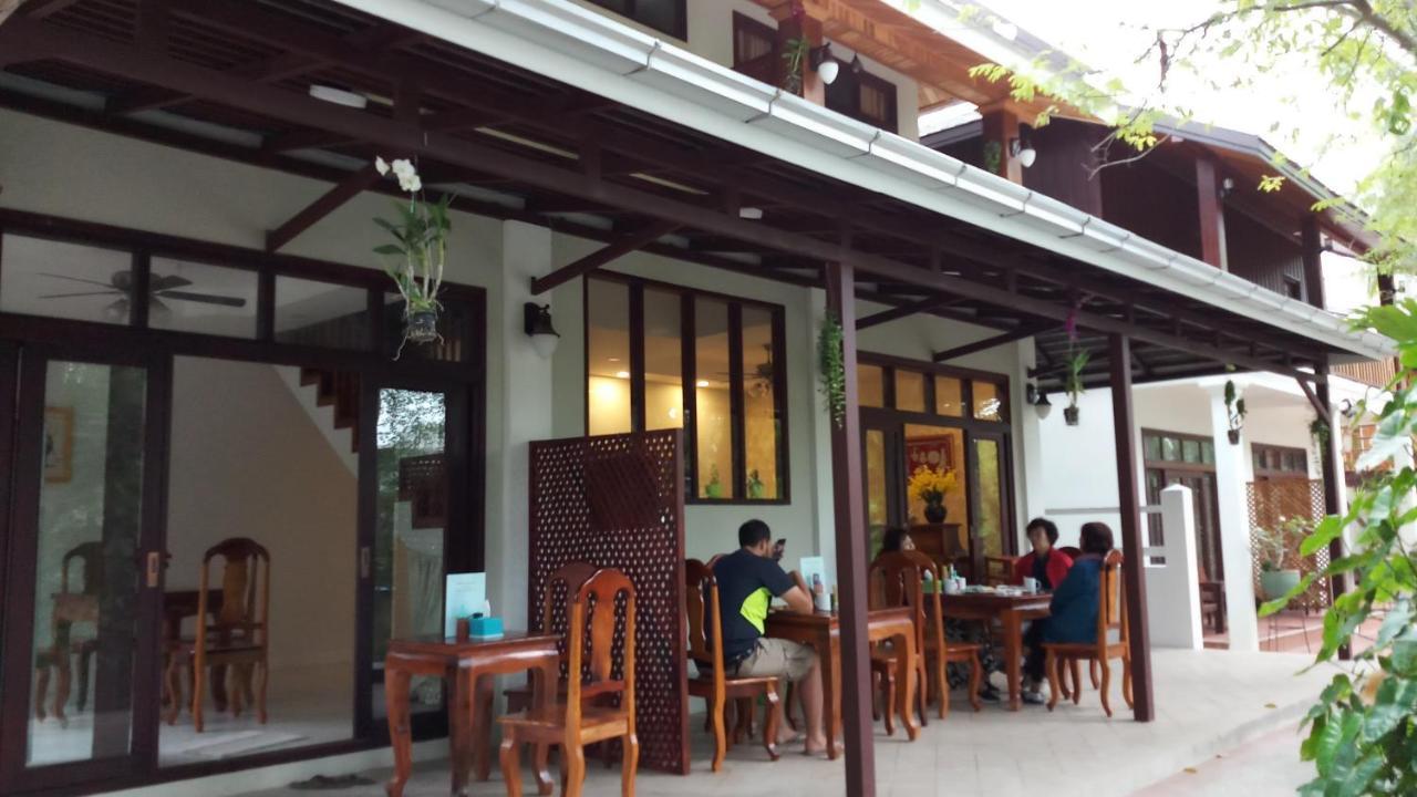 Villa Bouathong Hotels Luangprabang Kültér fotó